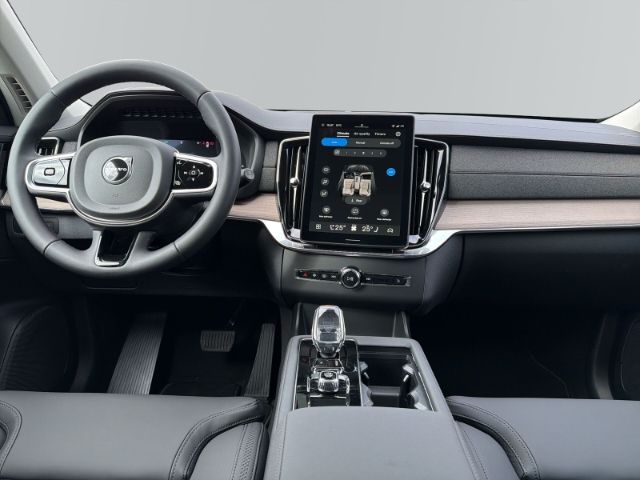 Volvo XC90 2025