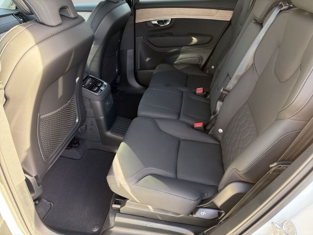 Volvo XC90 2025