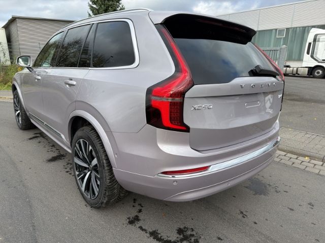 Volvo XC90 2025