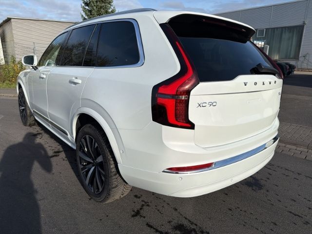 Volvo XC90 2025