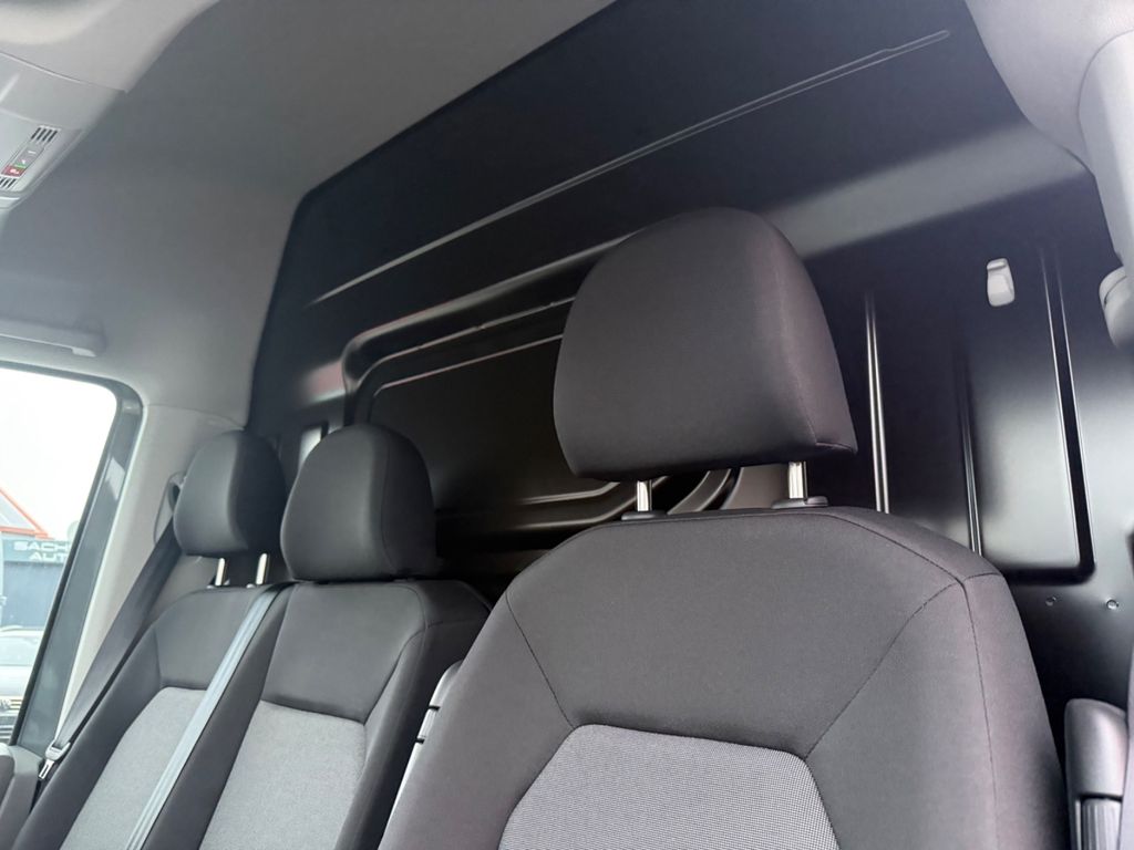 Volkswagen Crafter 2023