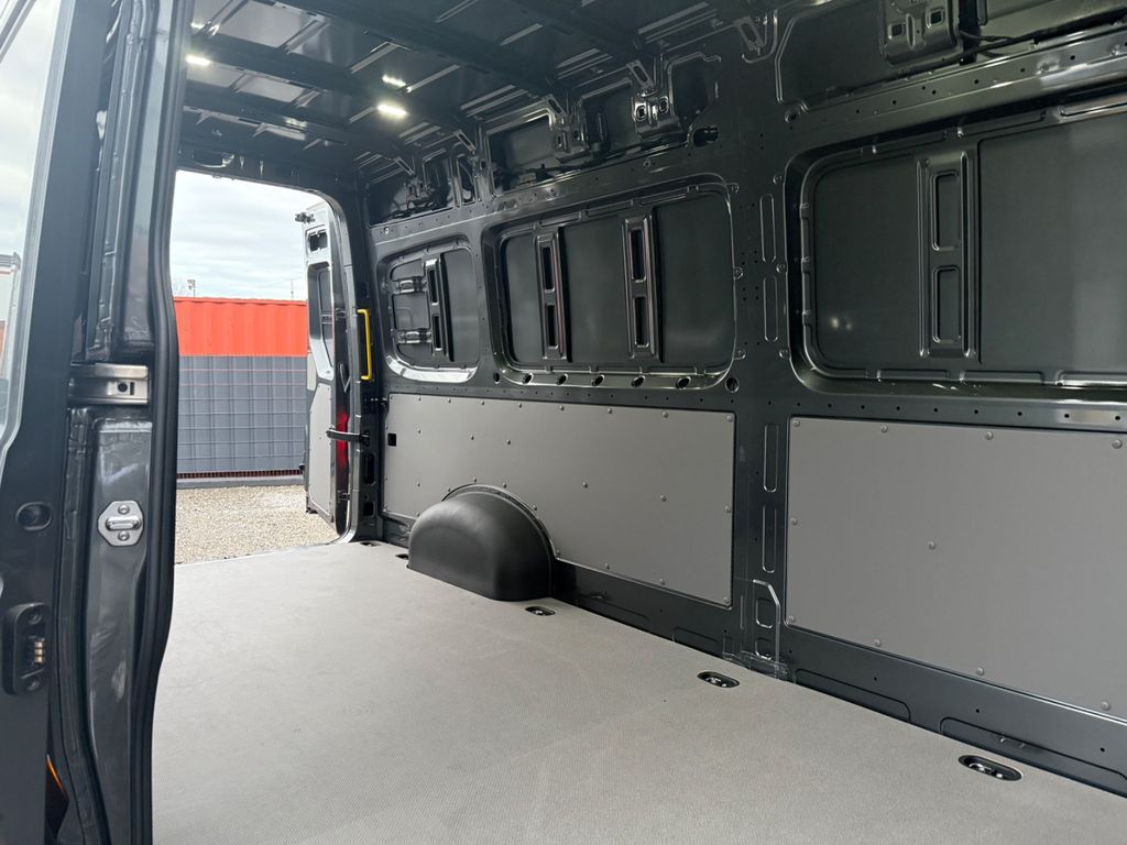 Volkswagen Crafter 2023