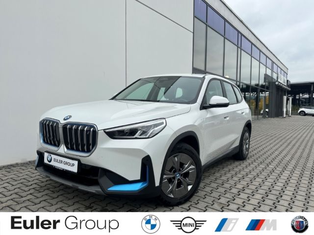 BMW iX1 2023