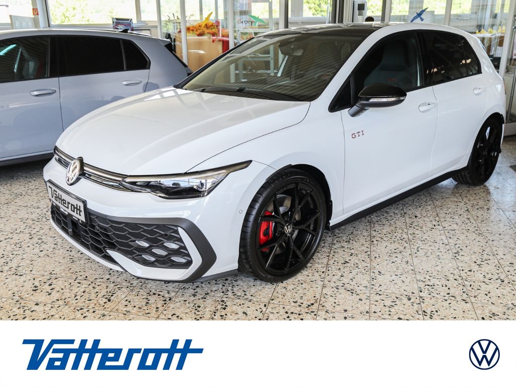 Volkswagen Golf 2025