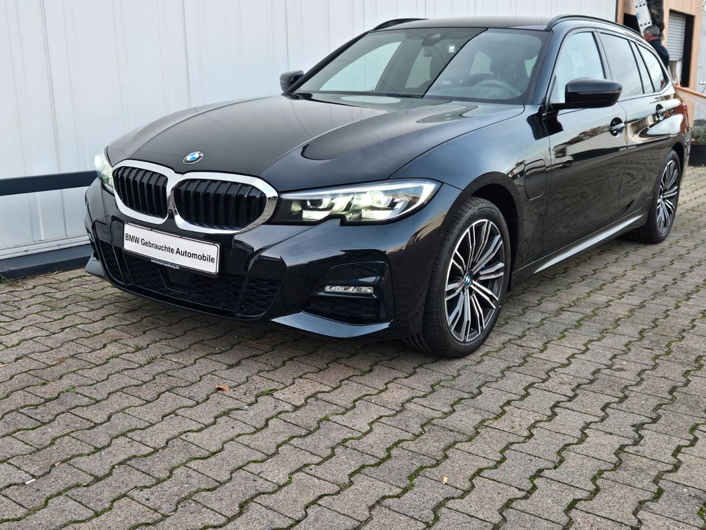 BMW 330 2020