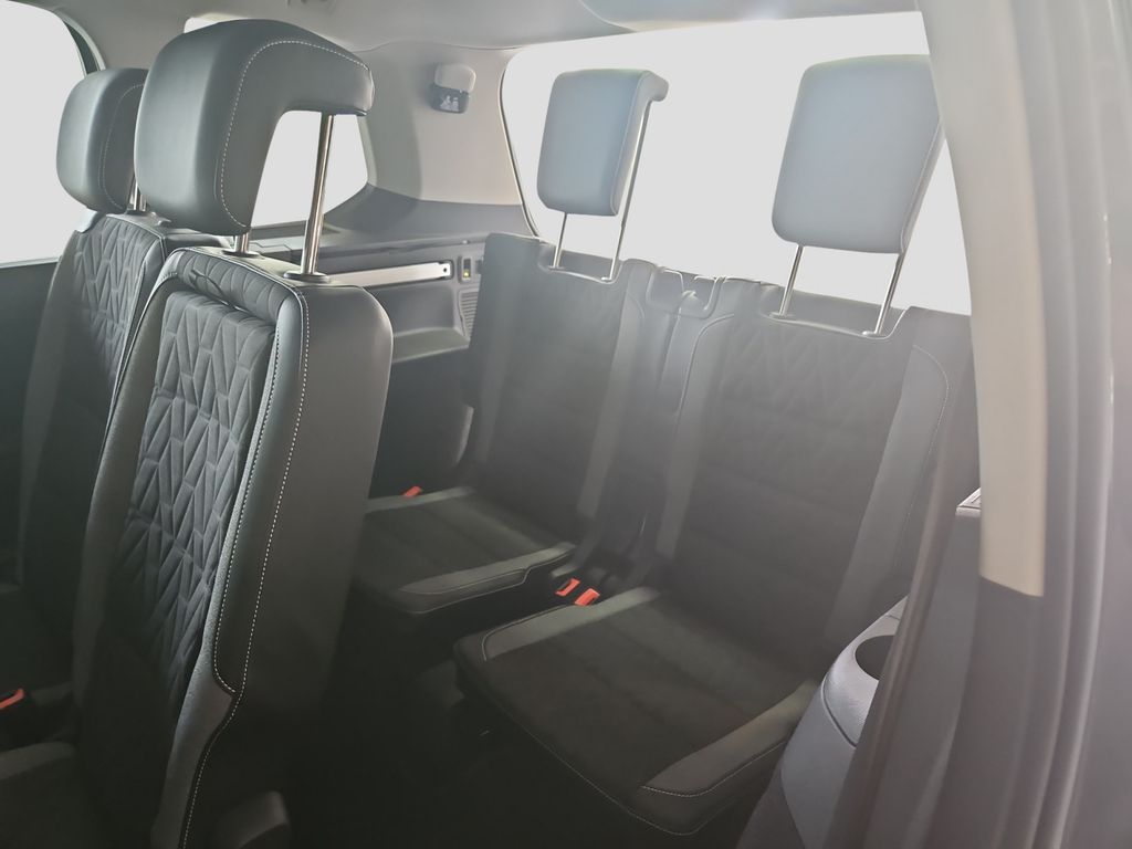 Volkswagen Touran 2025