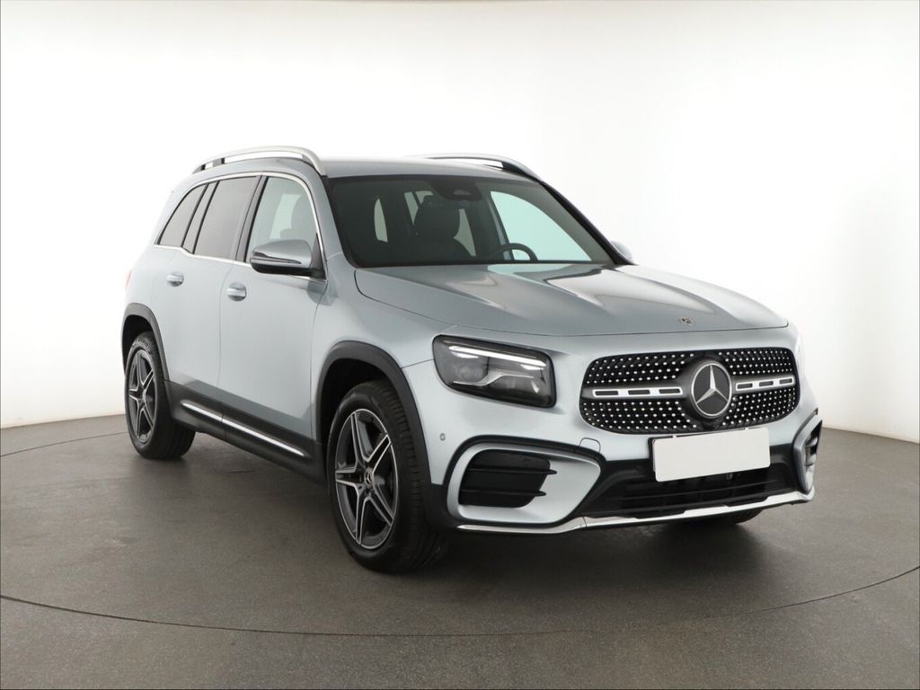 Mercedes-Benz GLB 200 2025