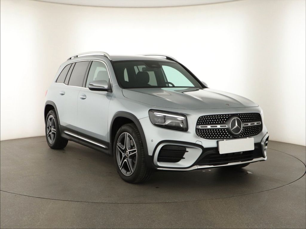 Mercedes-Benz GLB 200 2025