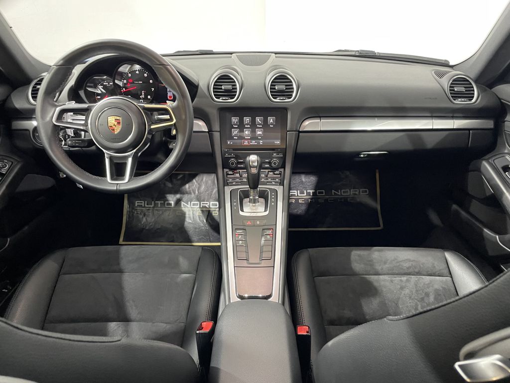 Porsche Cayman 2017