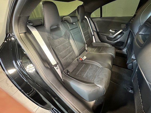 Mercedes-Benz CLA 200 2025