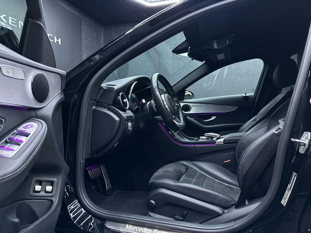 Mercedes-Benz C 300 2021