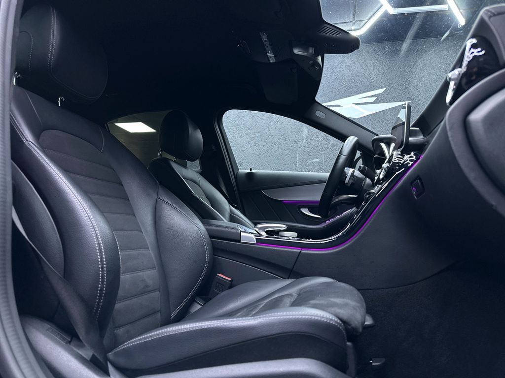 Mercedes-Benz C 300 2021