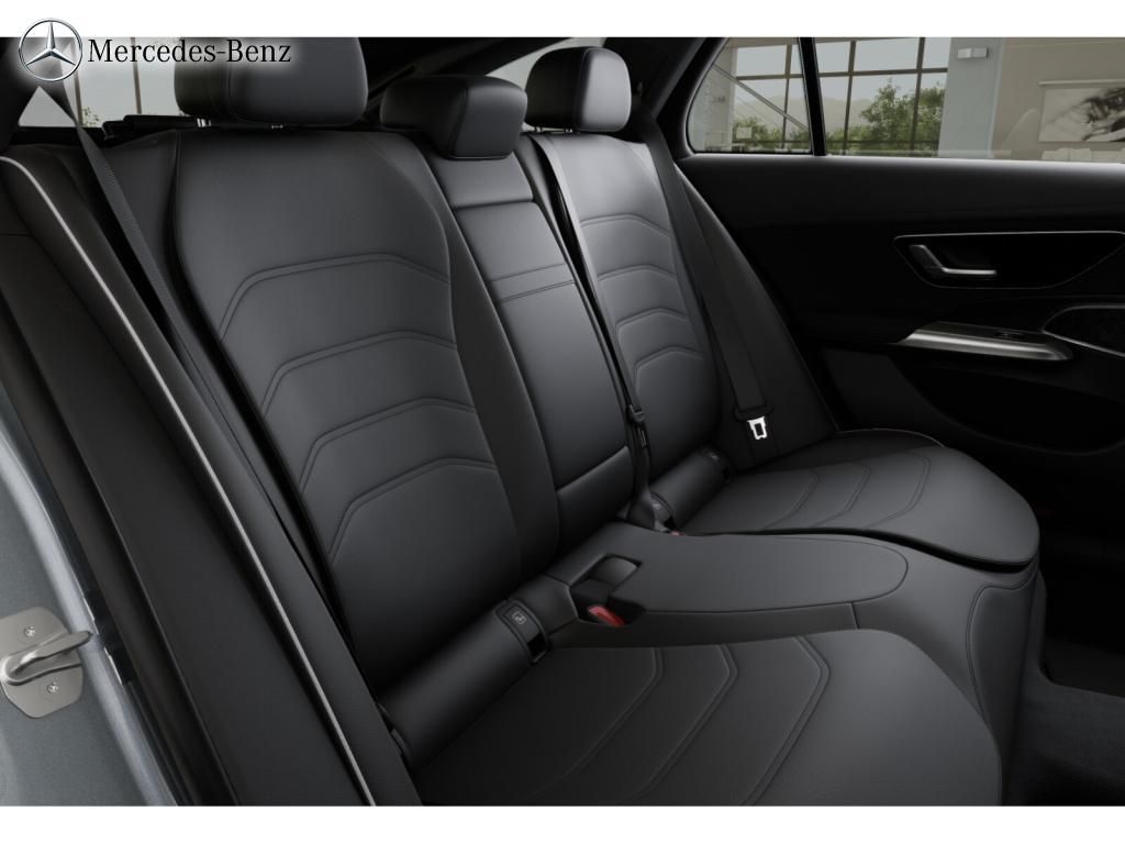 Mercedes-Benz E 300 2025