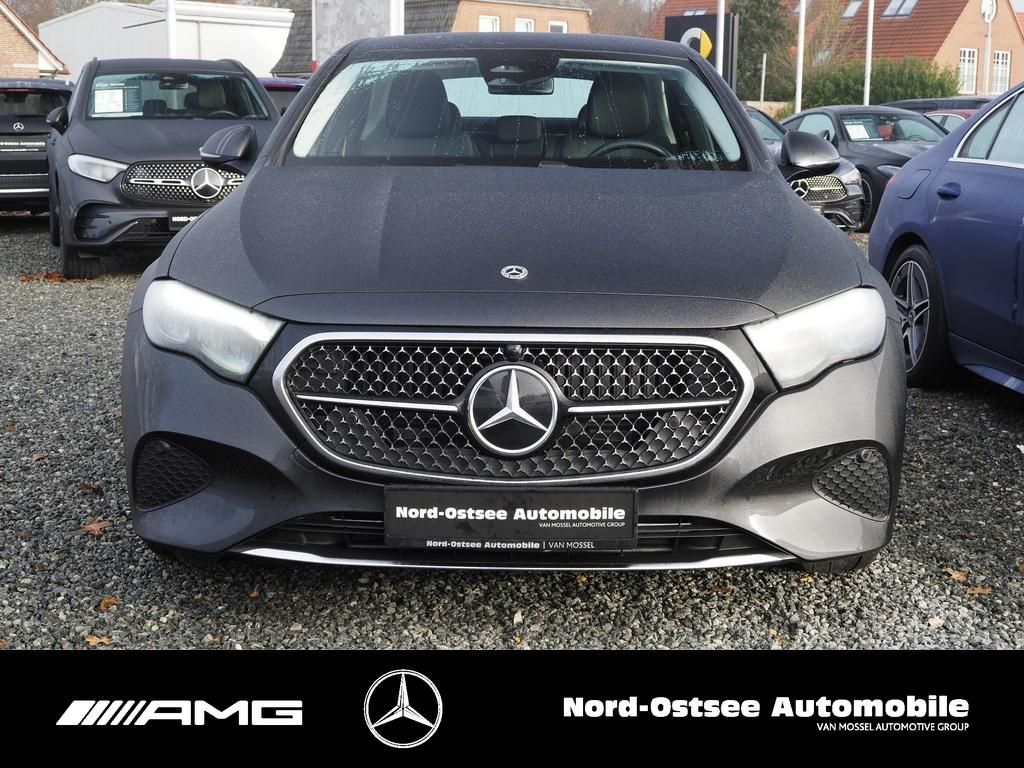 Mercedes-Benz E 220 2024