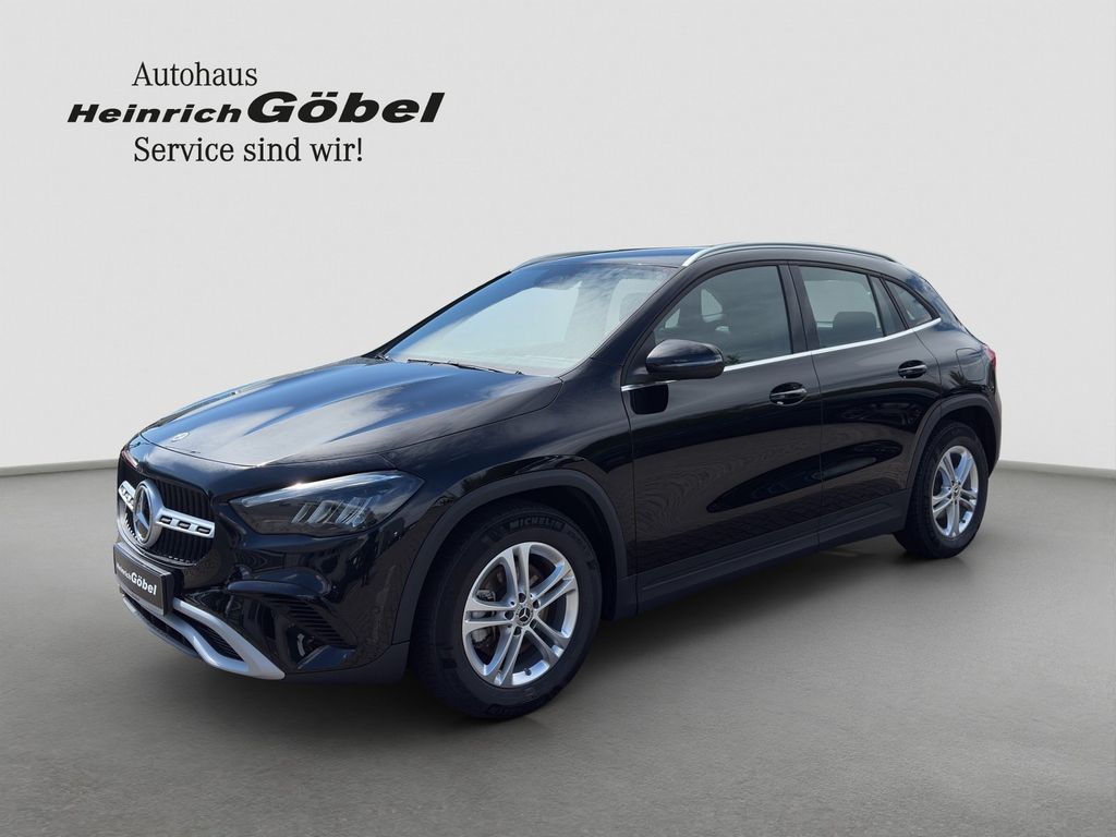 Mercedes-Benz GLA 200 2023