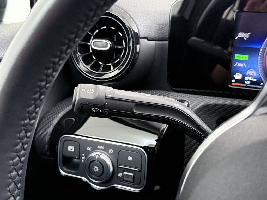 Mercedes-Benz A 250 2022