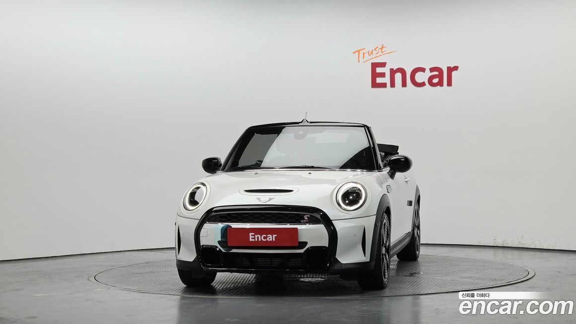 Mini Cooper Convertible 2023