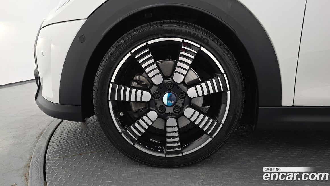 Mini Cooper Convertible 2023