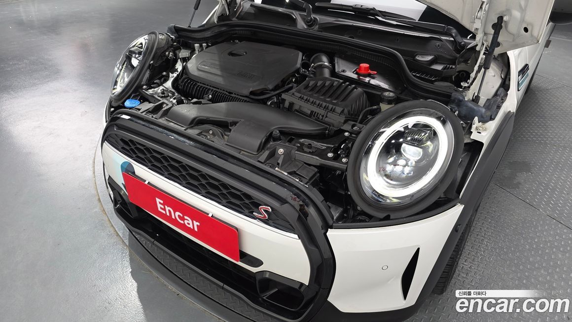 Mini Cooper Convertible 2023