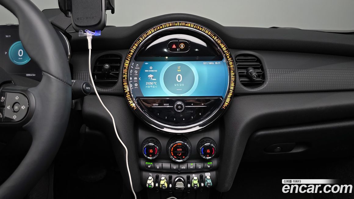 Mini Cooper Convertible 2023