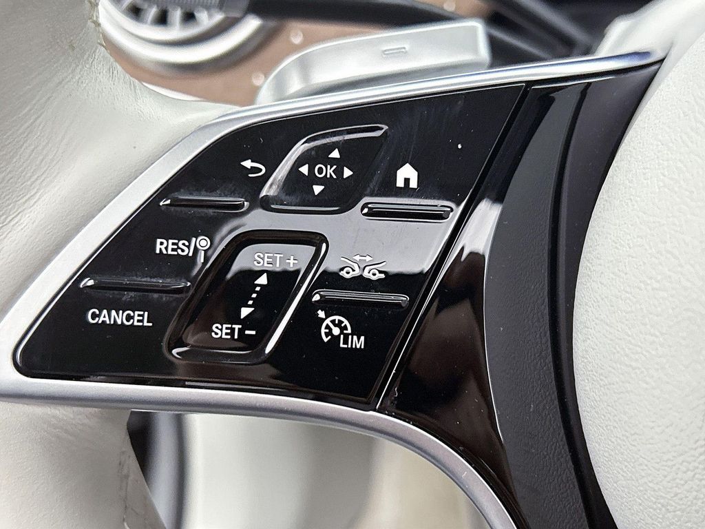 Mercedes-Benz EQS SUV 2023