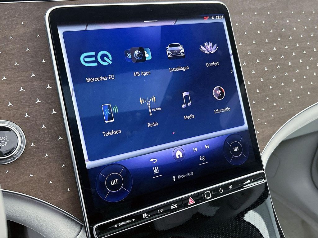 Mercedes-Benz EQS SUV 2023