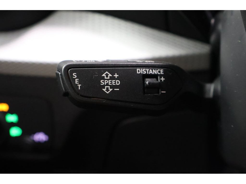 Audi Q2 2024