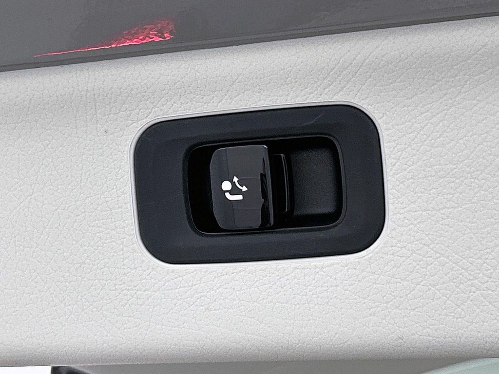 Mercedes-Benz EQS SUV 2023