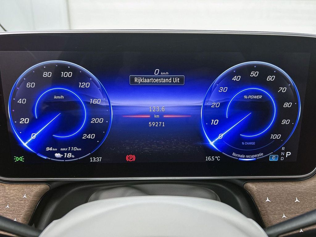 Mercedes-Benz EQS SUV 2023