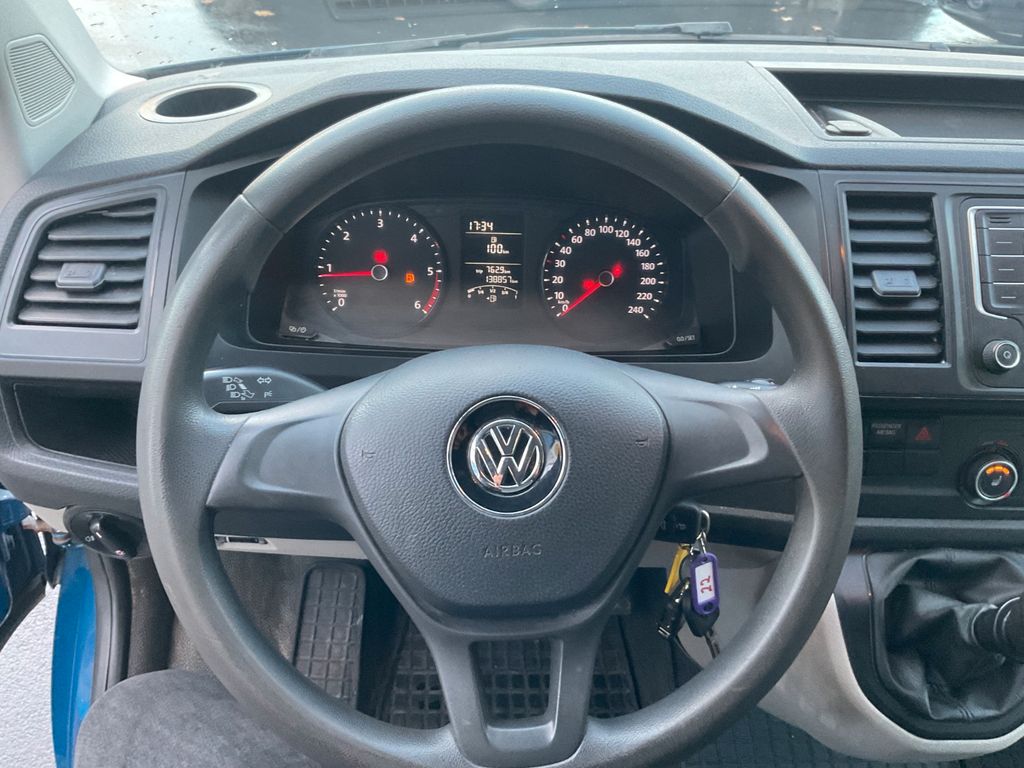 Volkswagen T6 Transporter 2015