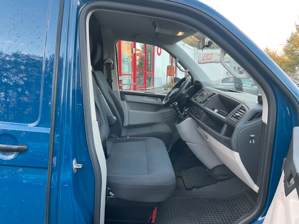 Volkswagen T6 Transporter 2015