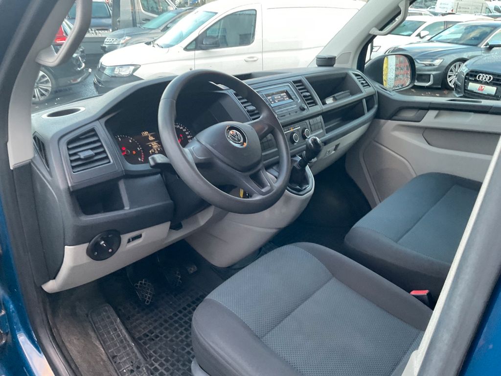 Volkswagen T6 Transporter 2015