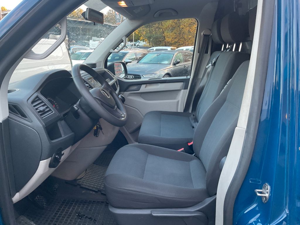 Volkswagen T6 Transporter 2015