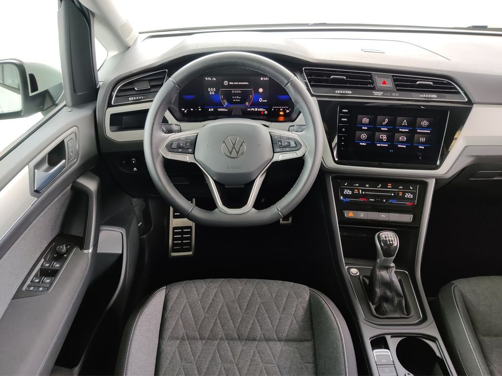 Volkswagen Touran 2024