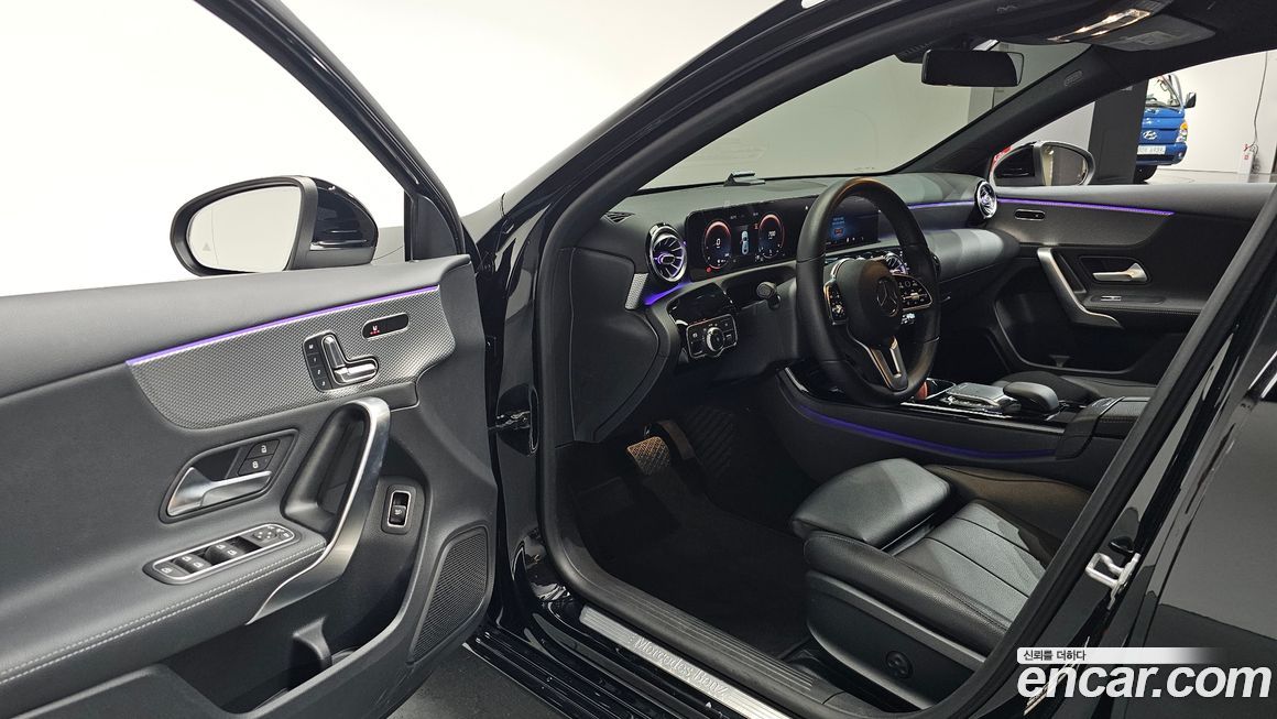 Mercedes-Benz A-Class 2021