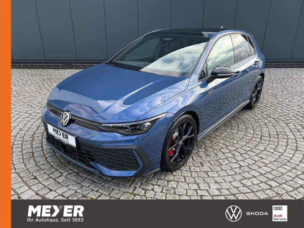 Volkswagen Golf 2025