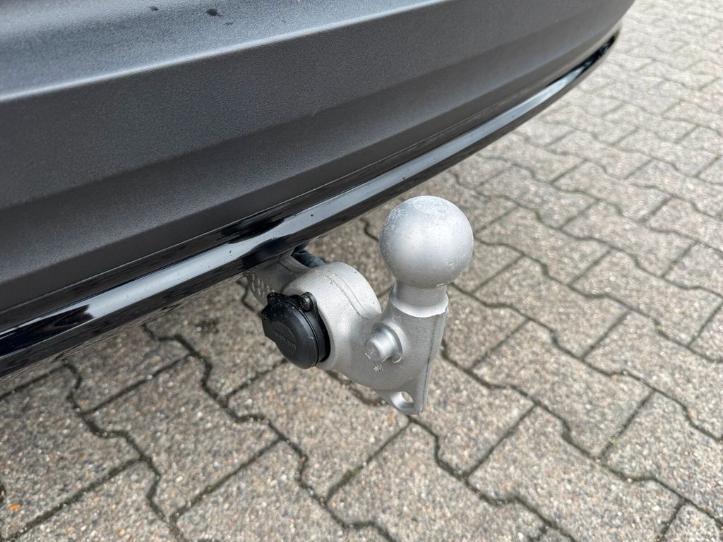 Volvo EX40 2024