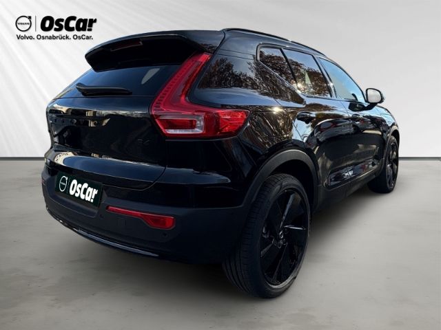 Volvo XC40 2025
