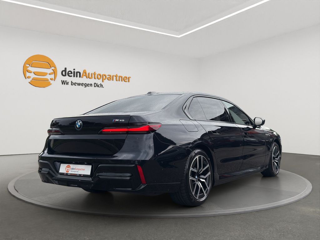 BMW i7 2023