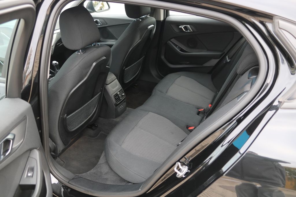 BMW 118 2022