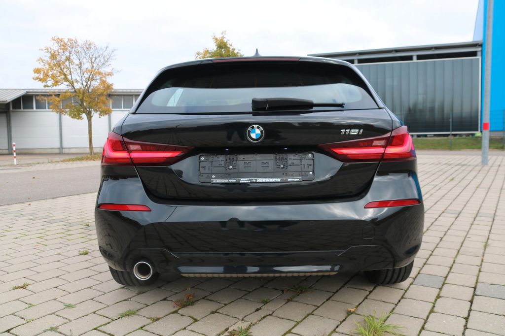 BMW 118 2022