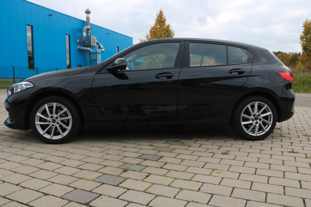 BMW 118 2022