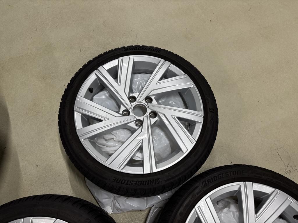 Volkswagen Golf 2023