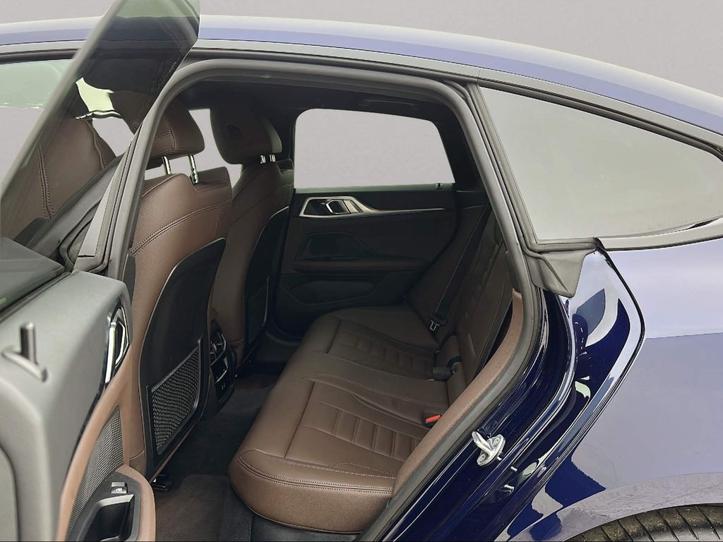 BMW i4 2023