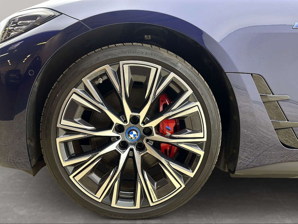BMW i4 2023