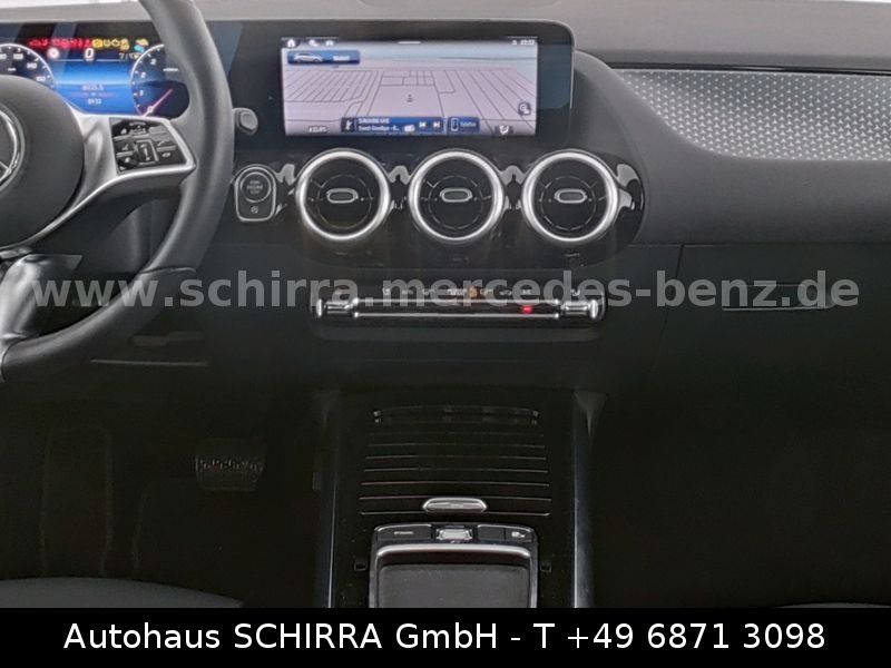 Mercedes-Benz B 250 2024