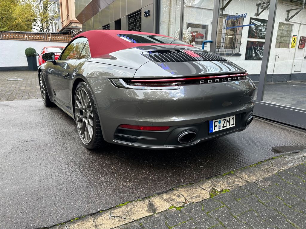 Porsche 911 2023