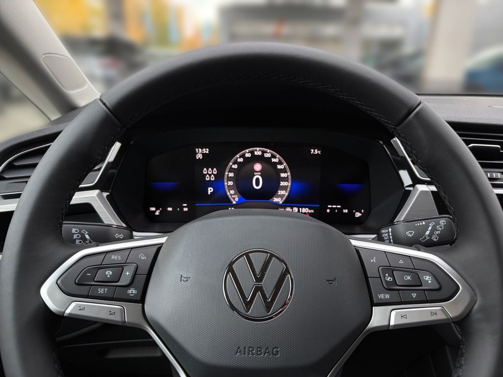 Volkswagen Touran 2025
