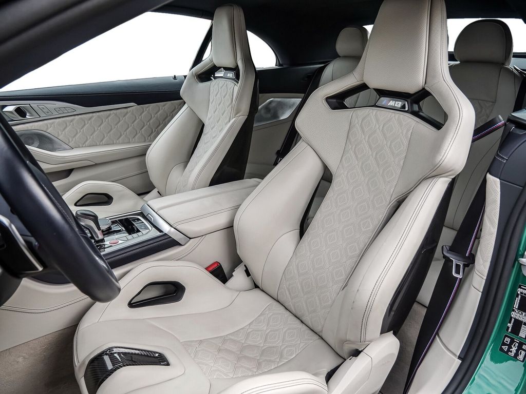 BMW M8 2025