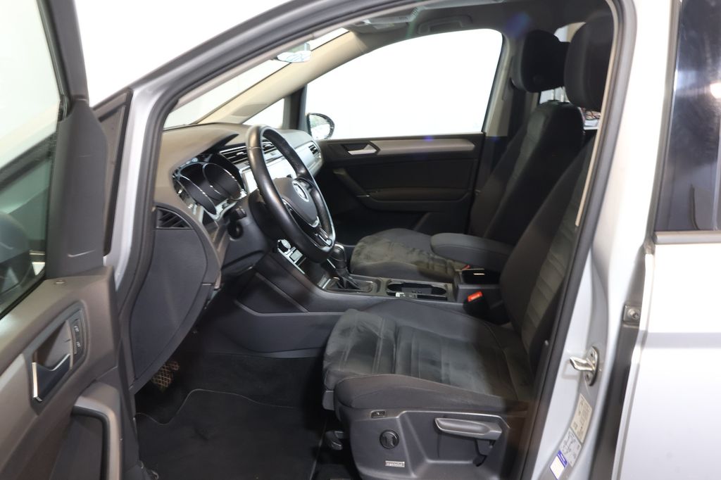 Volkswagen Touran 2021